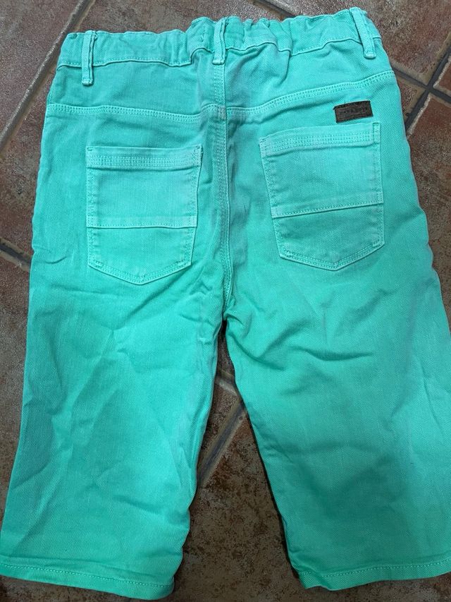 Pantalón vaquero verde claro