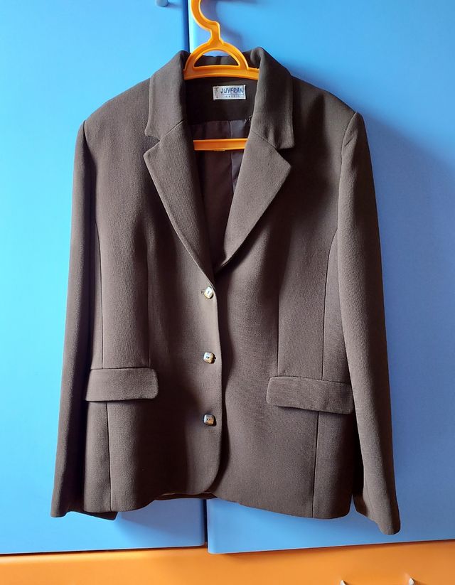 blazer marron mujer