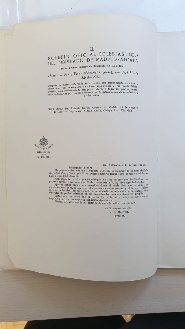 Libro MARCELINO PAN Y VINO año 1952