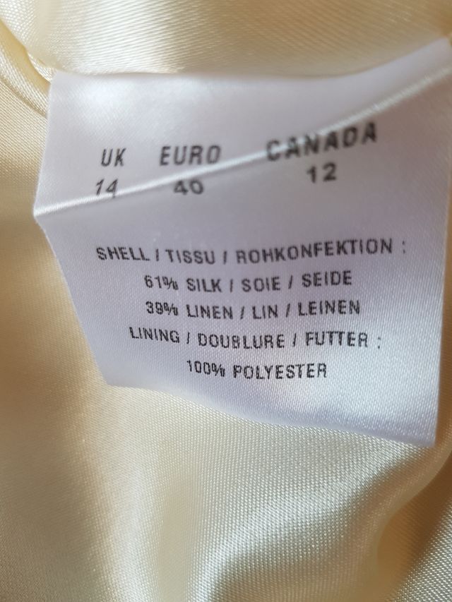 Precioso abrigo gabardina de mujer con forro