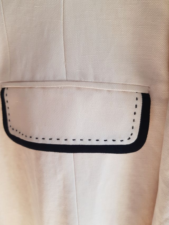 Precioso abrigo gabardina de mujer con forro