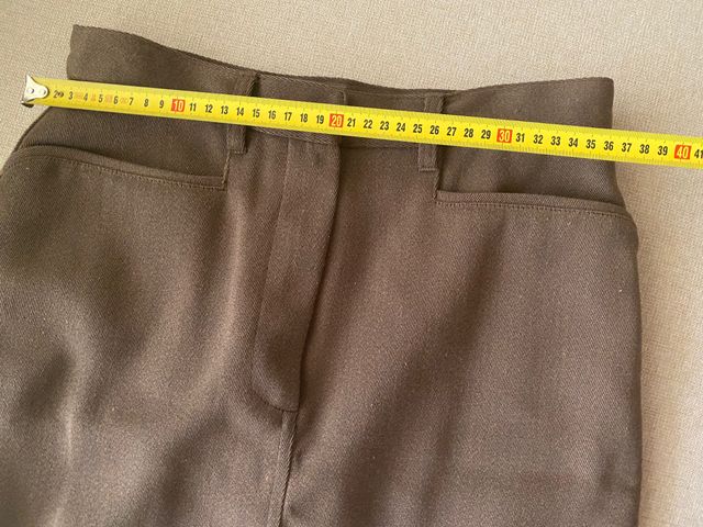 traje de mujer de chaqueta y falda (talla 42-44)