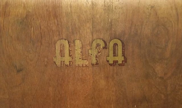 Maquina de coser Alfa