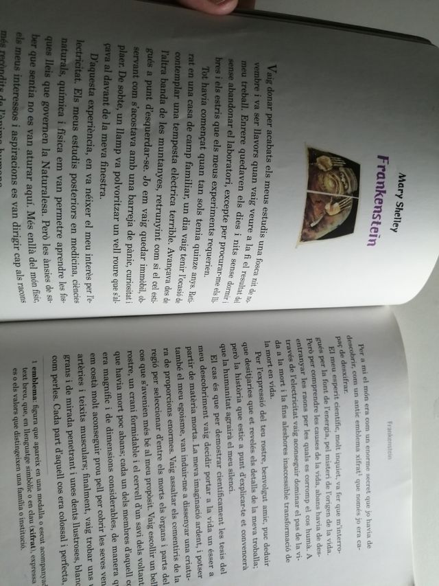 Relats de monstres. Ed. Vicens Vives