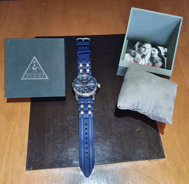 RELOJ GUESS SPORT STEEL AZUL SUMERGIBLE