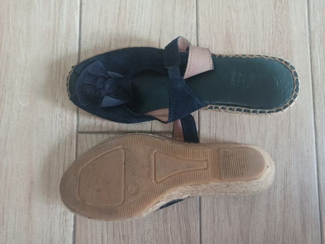 Sandalias de piel azul