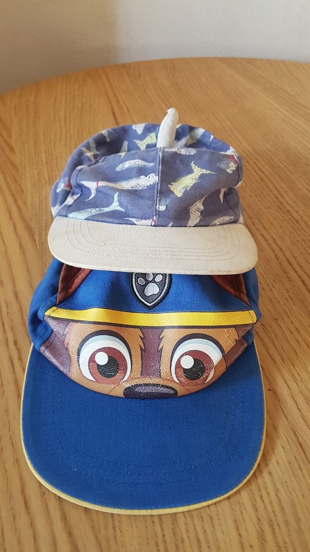 2 gorras infantiles