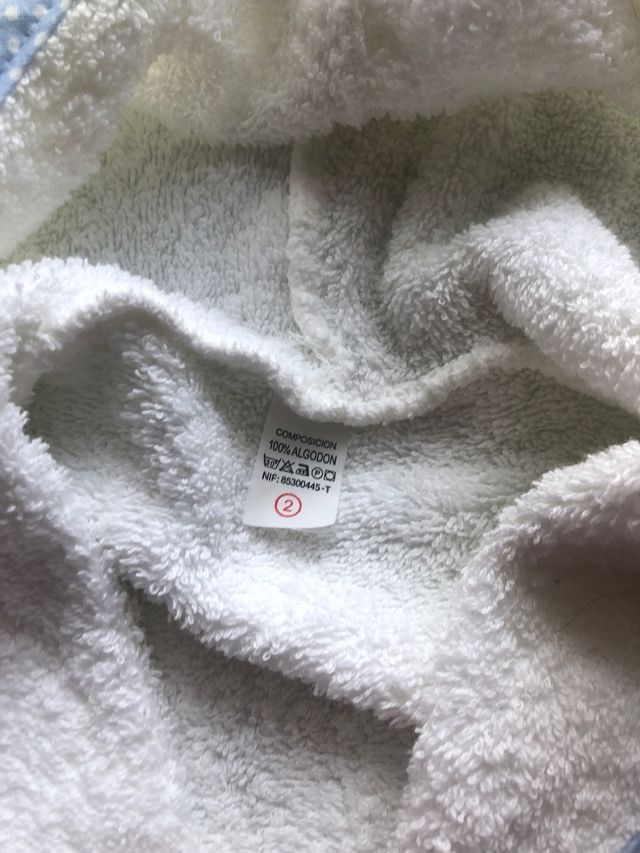 Albornoz de toalla niño