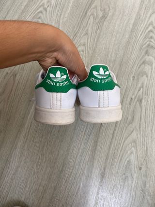STAN SMITH CHICA de segunda mano por 30 EUR en A Coruña en WALLAPOP