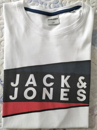 CAMISETA - CASUAL - JACK \u0026amp; JONES TALLA S de segunda mano por 9 EUR en  Valladolid en WALLAPOP