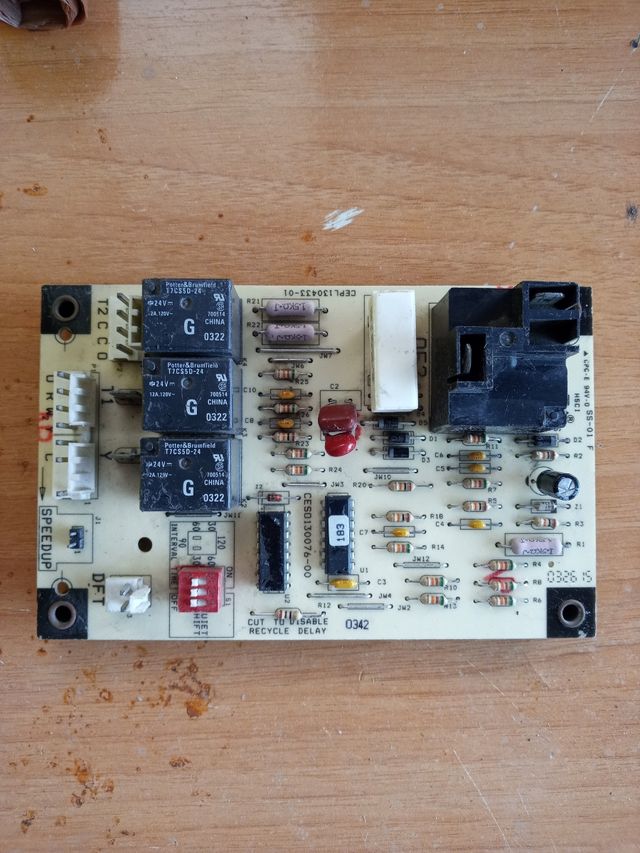 Placa  UE Carrier Tech