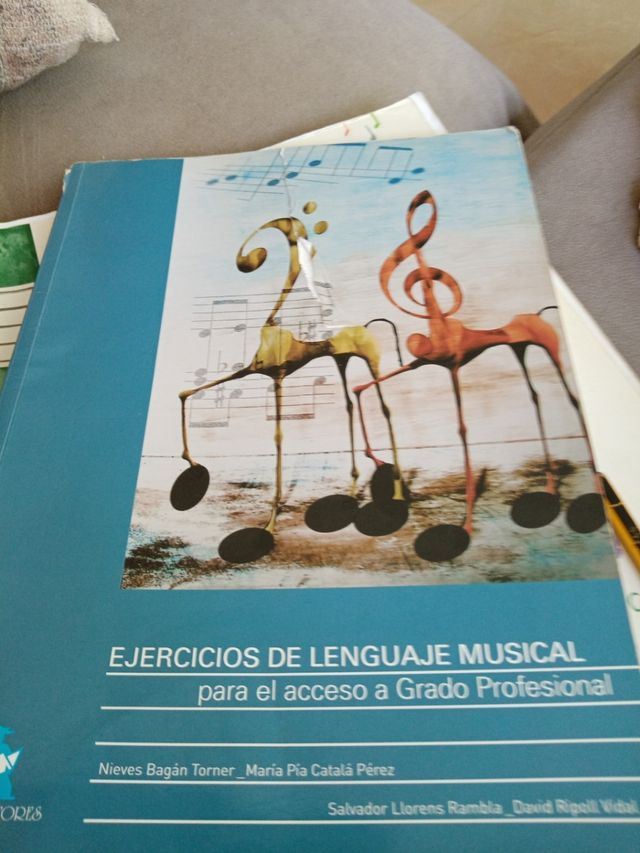 Ejercicios de lenguaje musical para acceso a Grado