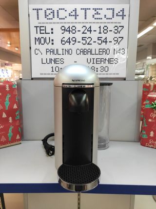 Cafetera Nespresso de segunda mano en Pamplona en WALLAPOP