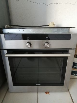 Horno Siemens de segunda mano por 90 EUR en Empuriabrava en WALLAPOP