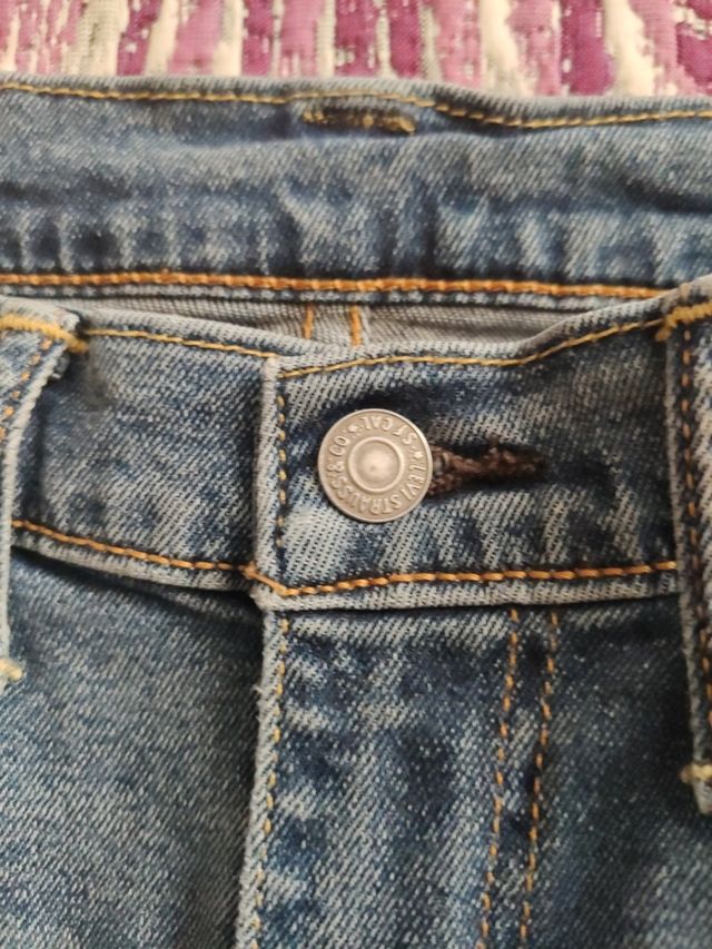 pantalon levis original 519 talla W29 L 27
