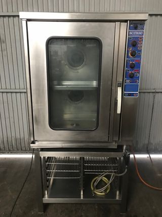 Horno de Conveccion Gas Natural Inoxtrend de segunda mano por 2.200 EUR en  Sabadell en WALLAPOP