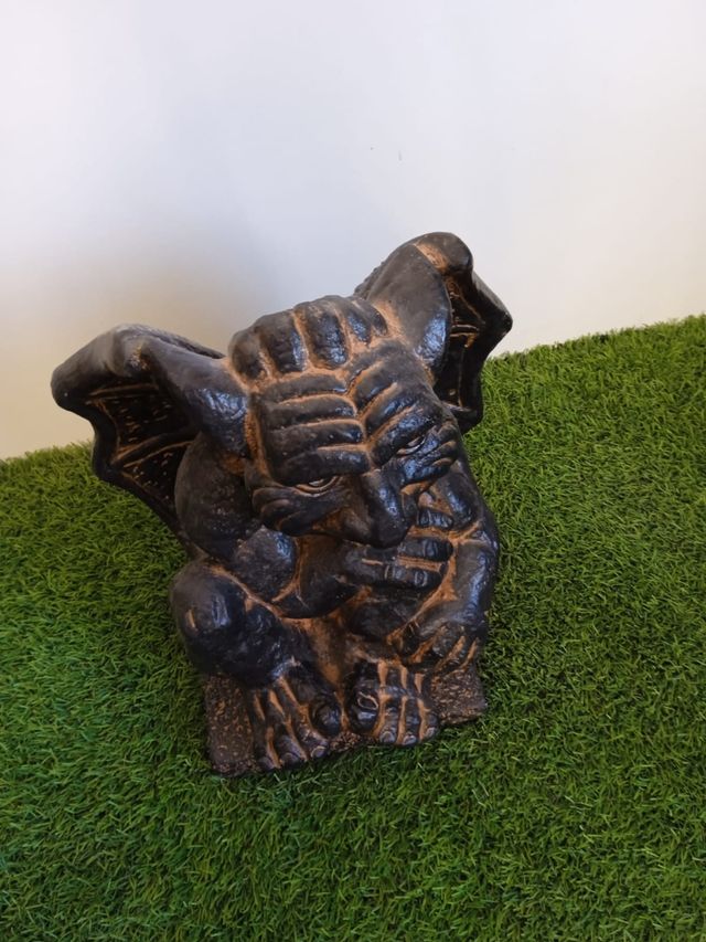 GÁRGOLA ÓXIDO  PIEDRA