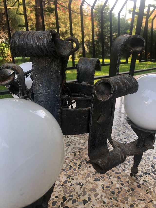 Lampara techo hierro fundido. Forja.