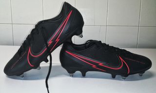 Botas Mixtas Nike Mercurial, como nuevas. de segunda mano por 34 EUR en  Mendillorri en WALLAPOP