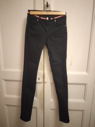 Pantalones Vaqueros Mujer de El Ganso de segunda mano por 25 EUR en  Barcelona en WALLAPOP