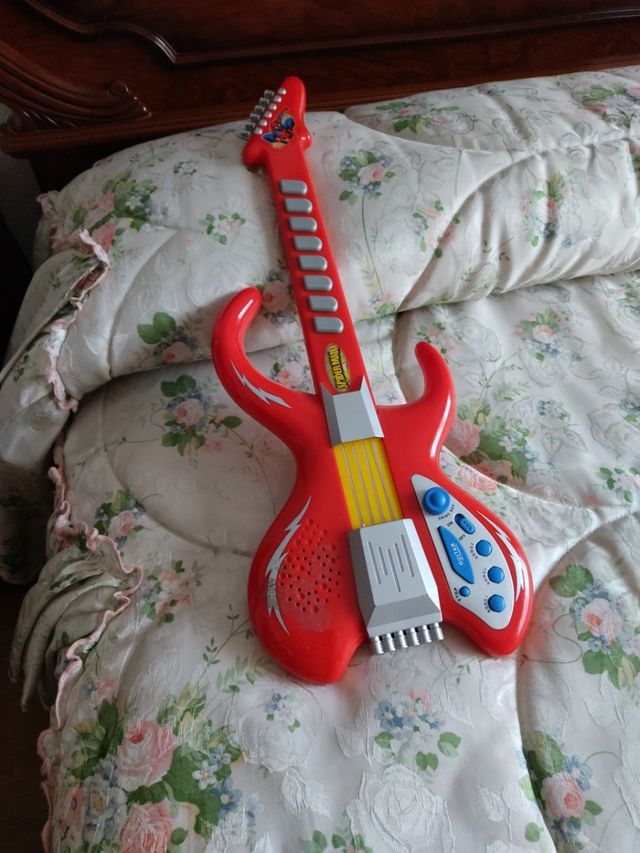 Guitarra Spiderman