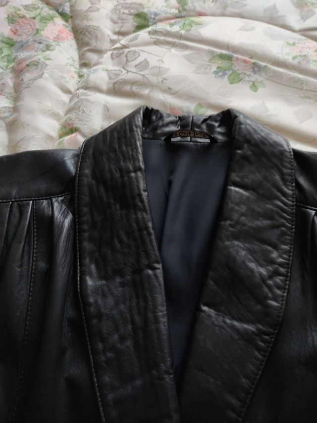 LEVITA DE PIEL DEL CORTE INGLÉS