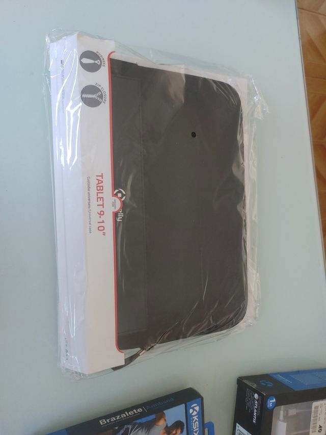 Custodia protettiva universale per tablet da 9-10"