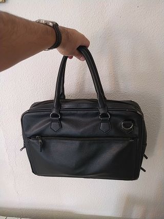 Maletín hombre Zara de segunda mano por 7 EUR en Granada en WALLAPOP