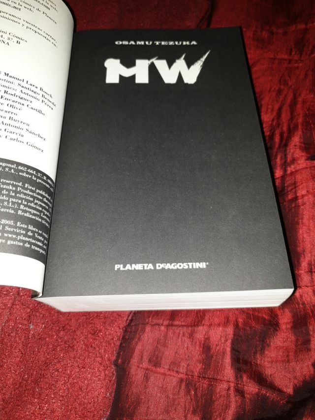 LIBRO OSAMU TEZUKA MW