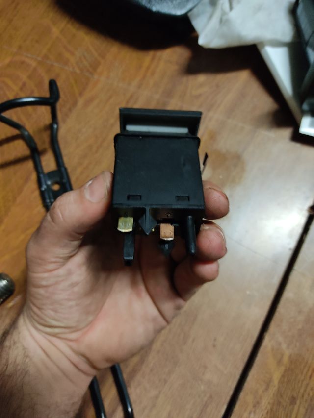 botón luneta térmica trasera Seat León MK1