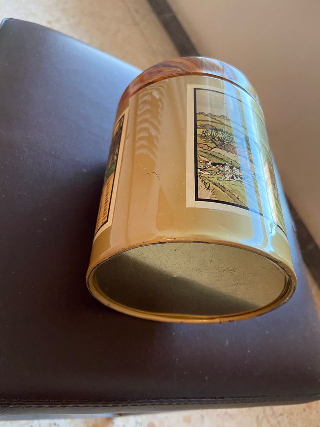 Bote de caramelos antiguo