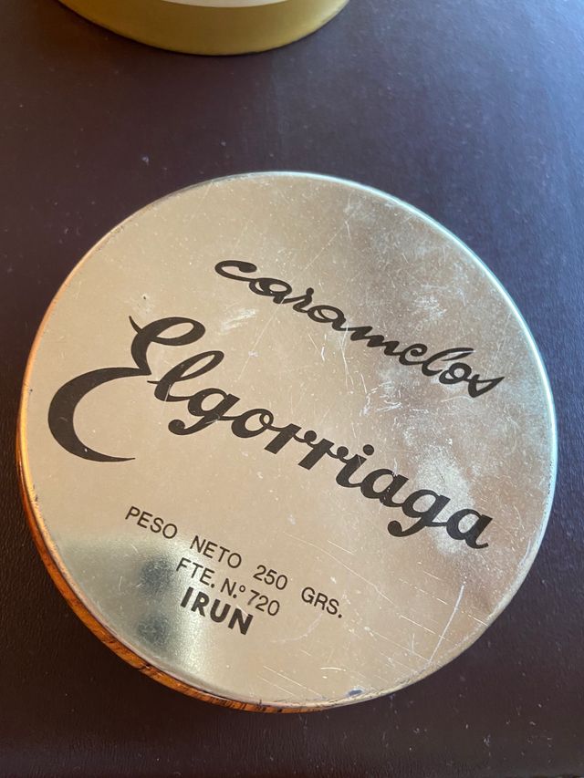 Bote de caramelos antiguo