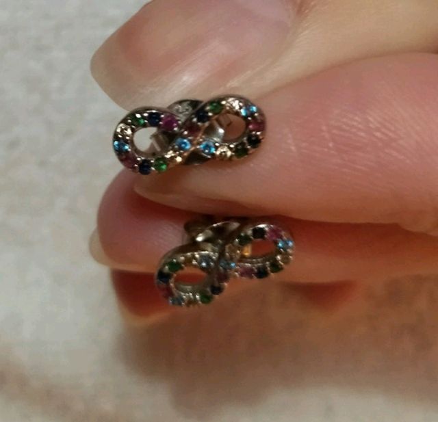 PENDIENTES DE PLATA DE LEY 925 DE INFINITO