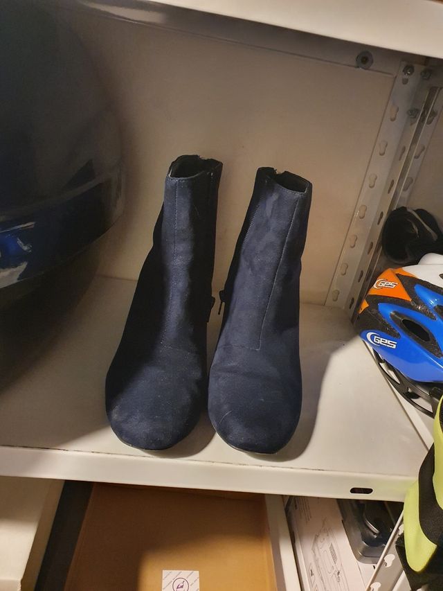 Botines mujer. T 39.