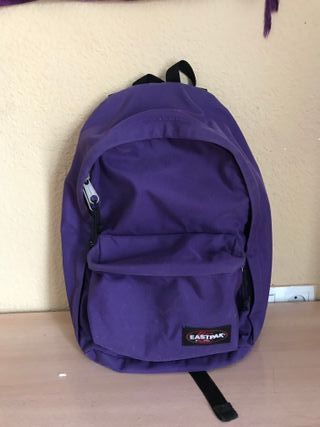 Mochila eastpak de segunda mano por 20 EUR en Valencia en WALLAPOP