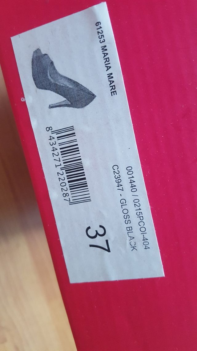 Zapatos y bolso a juego