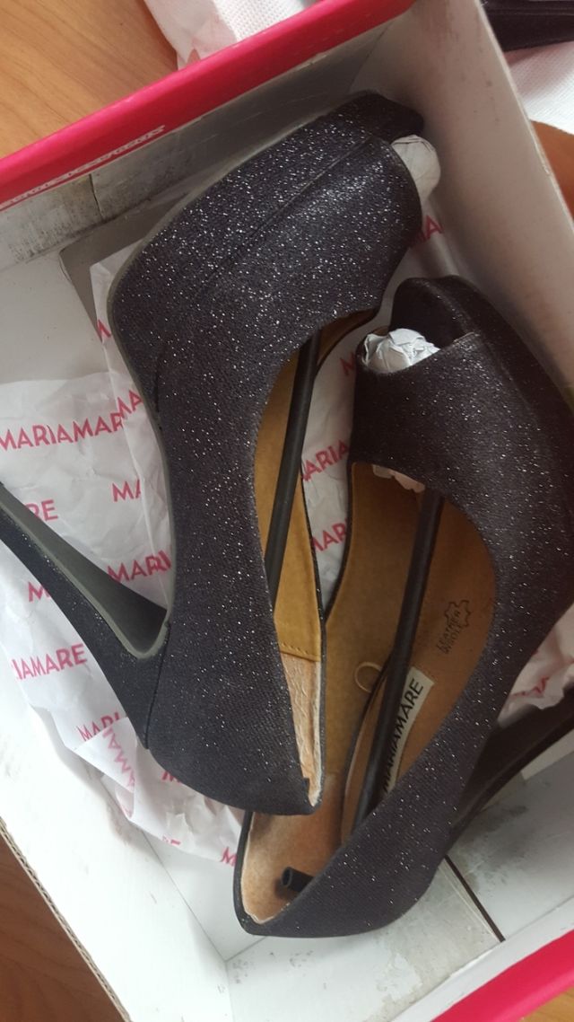 Zapatos y bolso a juego