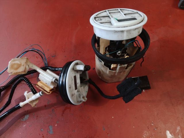 aforador bomba combustible Mercedes A2114701694