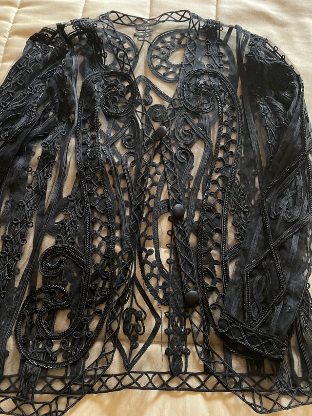 Bleizer negro bordado