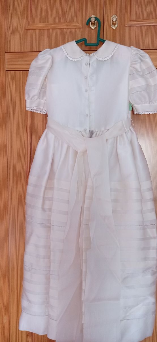 Vendo 2 trajes comunión.