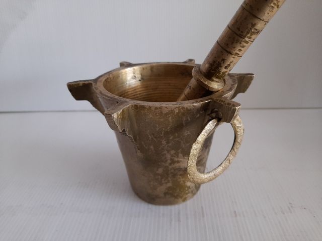 Morteros antiguos de bronce