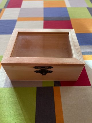 Caja de madera y Cristal
