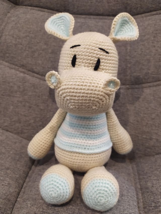 Peluche Rino amigurumi