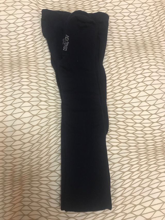 Panty/media infantil azul marino sin estrenar