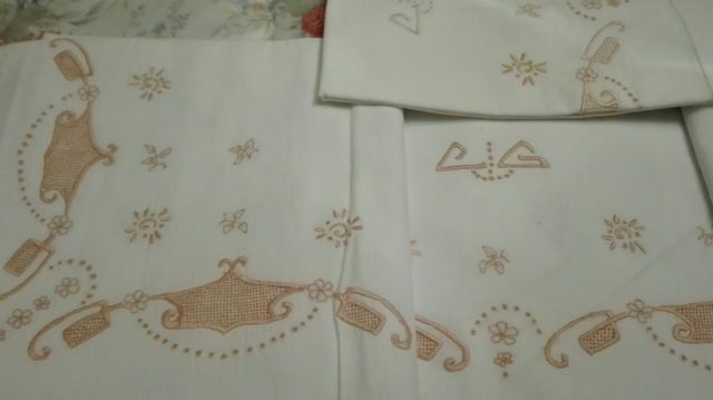 Sábanas BORDADAS a mano
