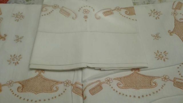 Sábanas BORDADAS a mano