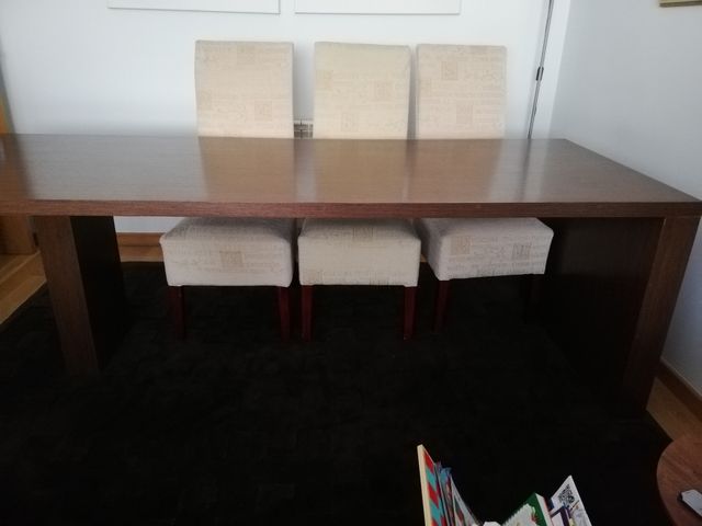 Mesa comedor de wenge. de diseño.
