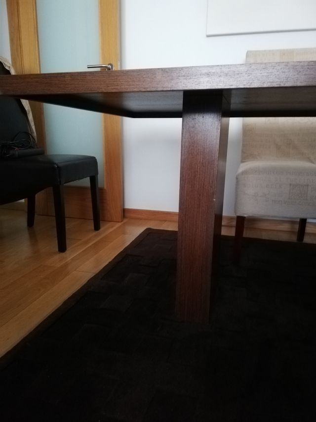 Mesa comedor de wenge. de diseño.
