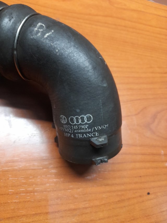 Tubo Intercambiador Audi A4 B7 2.0 TDI referencia