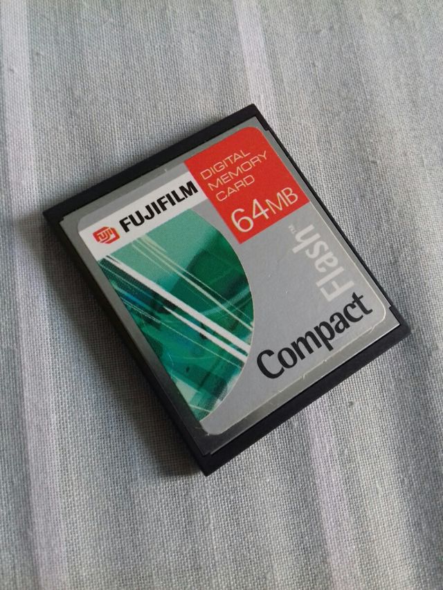 TARJETA FUJIFILM 64MB